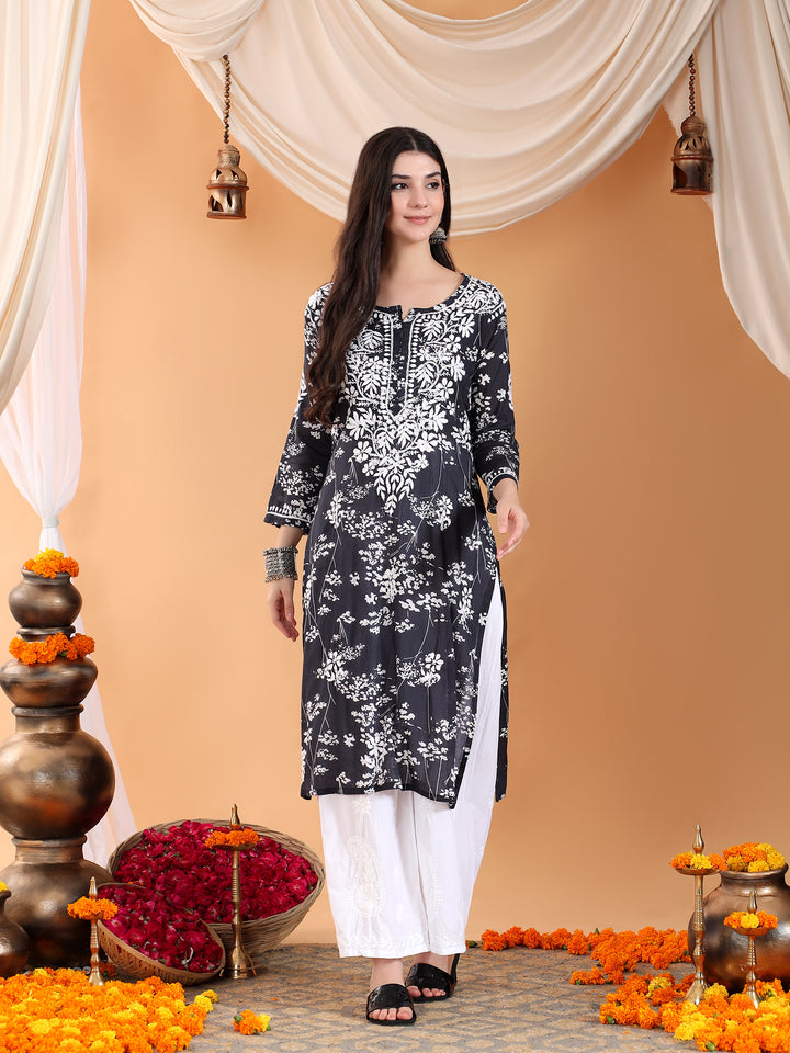 Zainab Chikankari Mulmul Straight Kurta