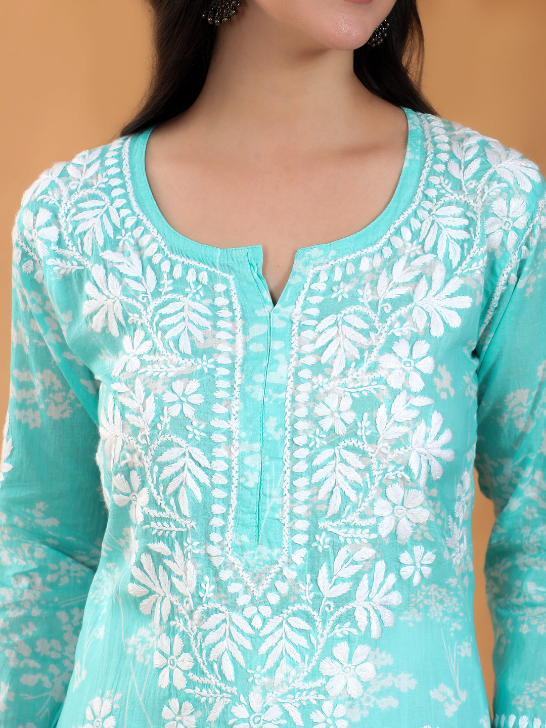 Zainab Chikankari Mulmul Straight Kurta