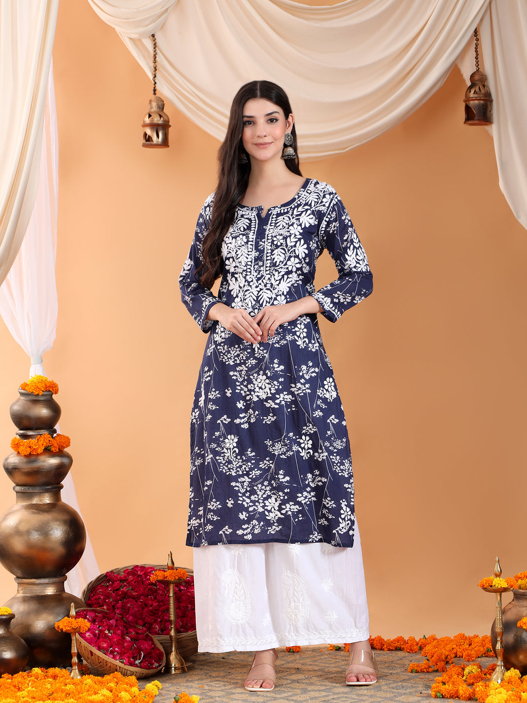 Zainab Chikankari Mulmul Straight Kurta