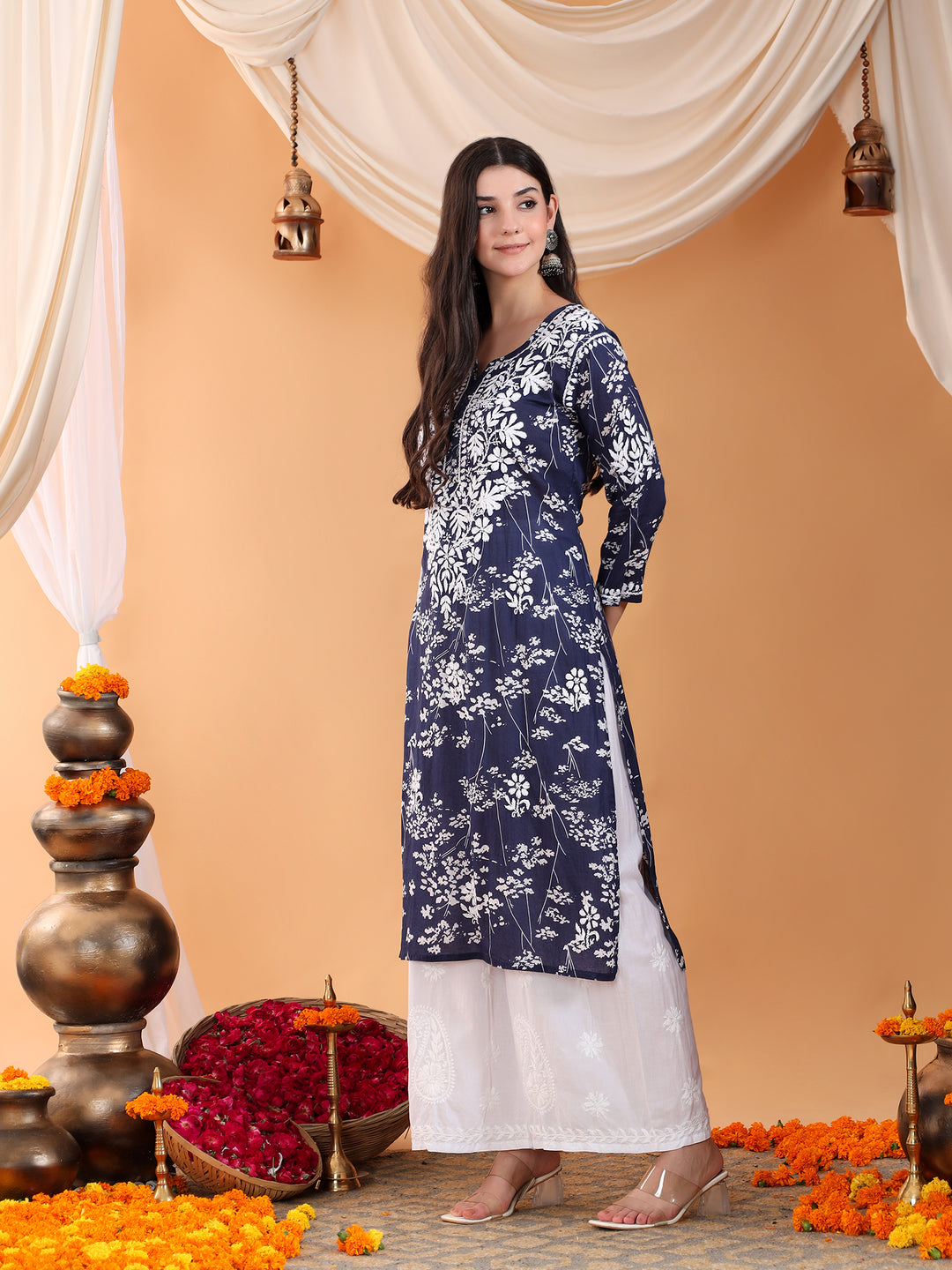 Zainab Chikankari Mulmul Straight Kurta