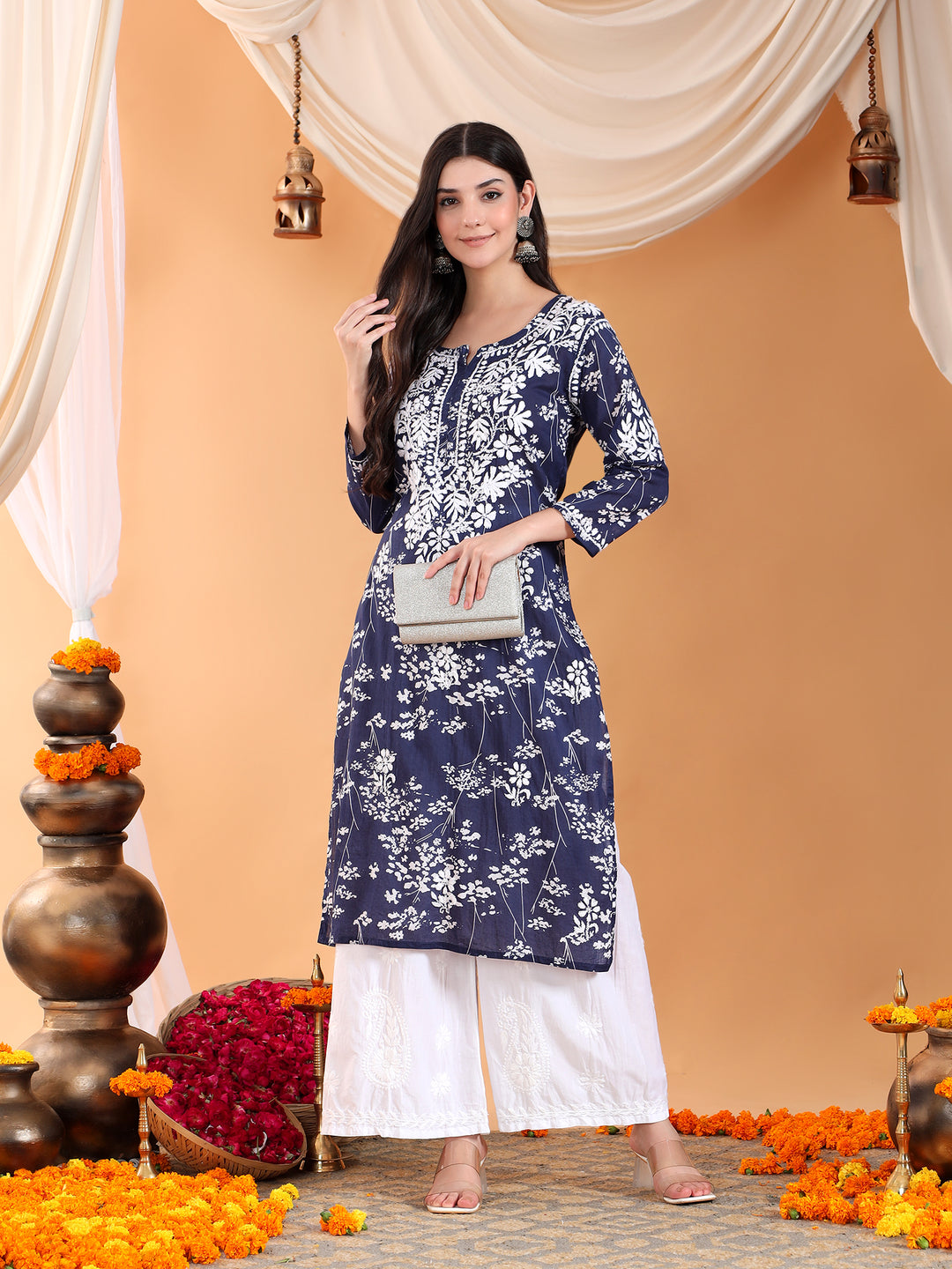 Zainab Chikankari Mulmul Straight Kurta