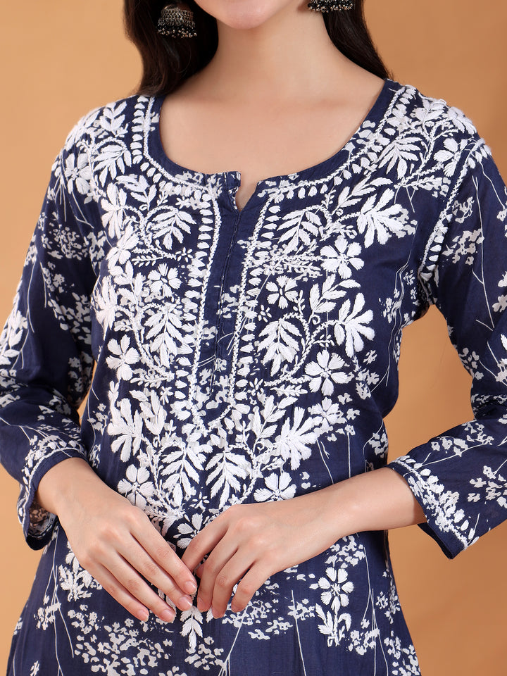 Zainab Chikankari Mulmul Straight Kurta